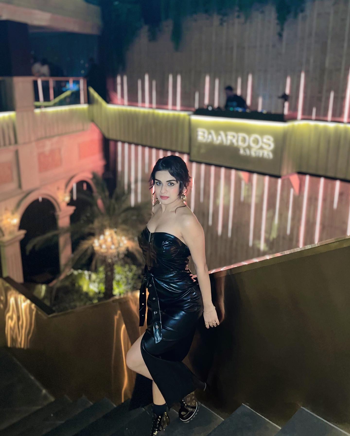 Avneet Kaur Hot Photo Black Tube Dress 